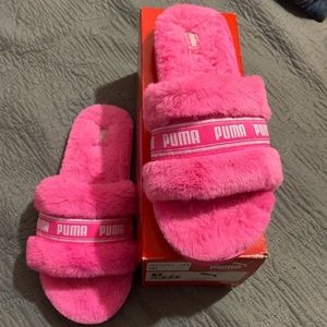 Puma Furry Slides